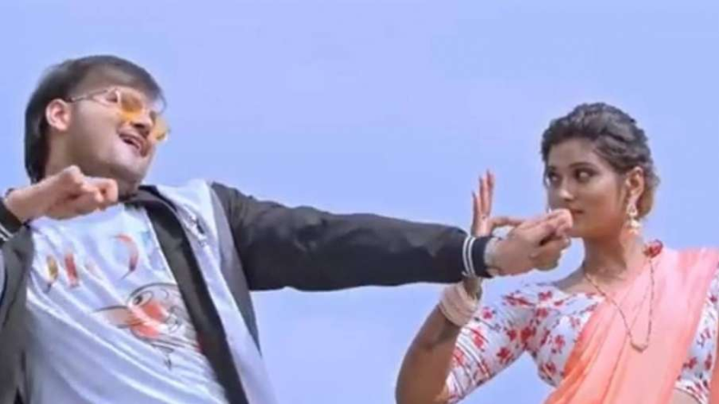 Pawan Singh Stage Show Fees: एक स्टेज शो के लिए लाखों रुपये चार्ज करते हैं सिंगर पवन सिंह