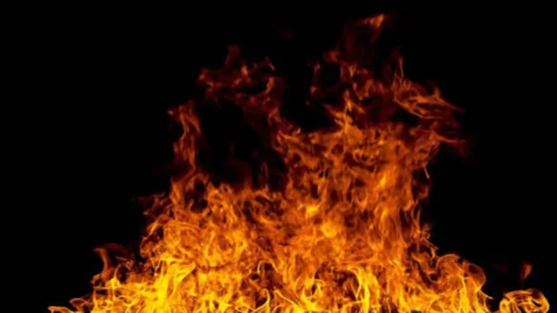 हैदराबाद: चारमीनार के गुलज़ार हाउस में लगी भीषण आग, 17 लोगों की मौत